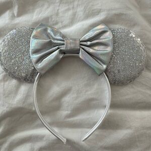 Silver Minnie Mouse ears